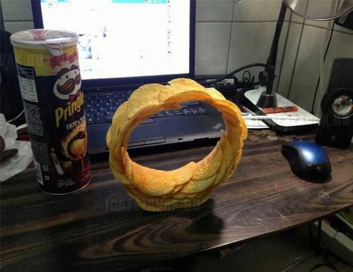 Ez történik, ha egy mérnök kezébe adsz egy doboz Pringles-t