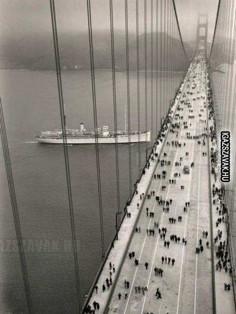 Forgalom a Golden Gate híd 1937-ben.