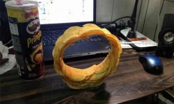 Ez történik, ha egy mérnök kezébe adsz egy doboz Pringles-t